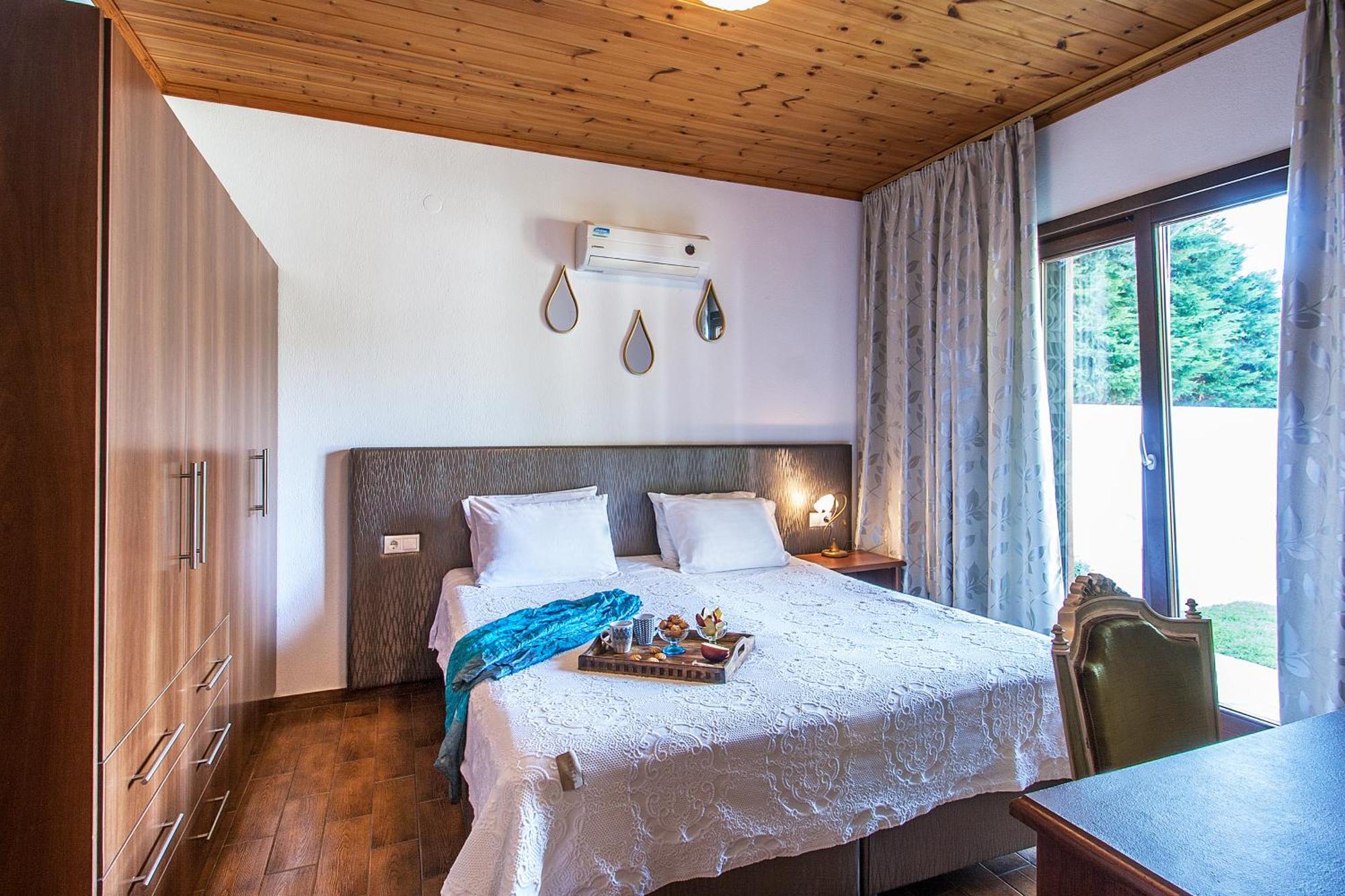 Four Seasons Vila *