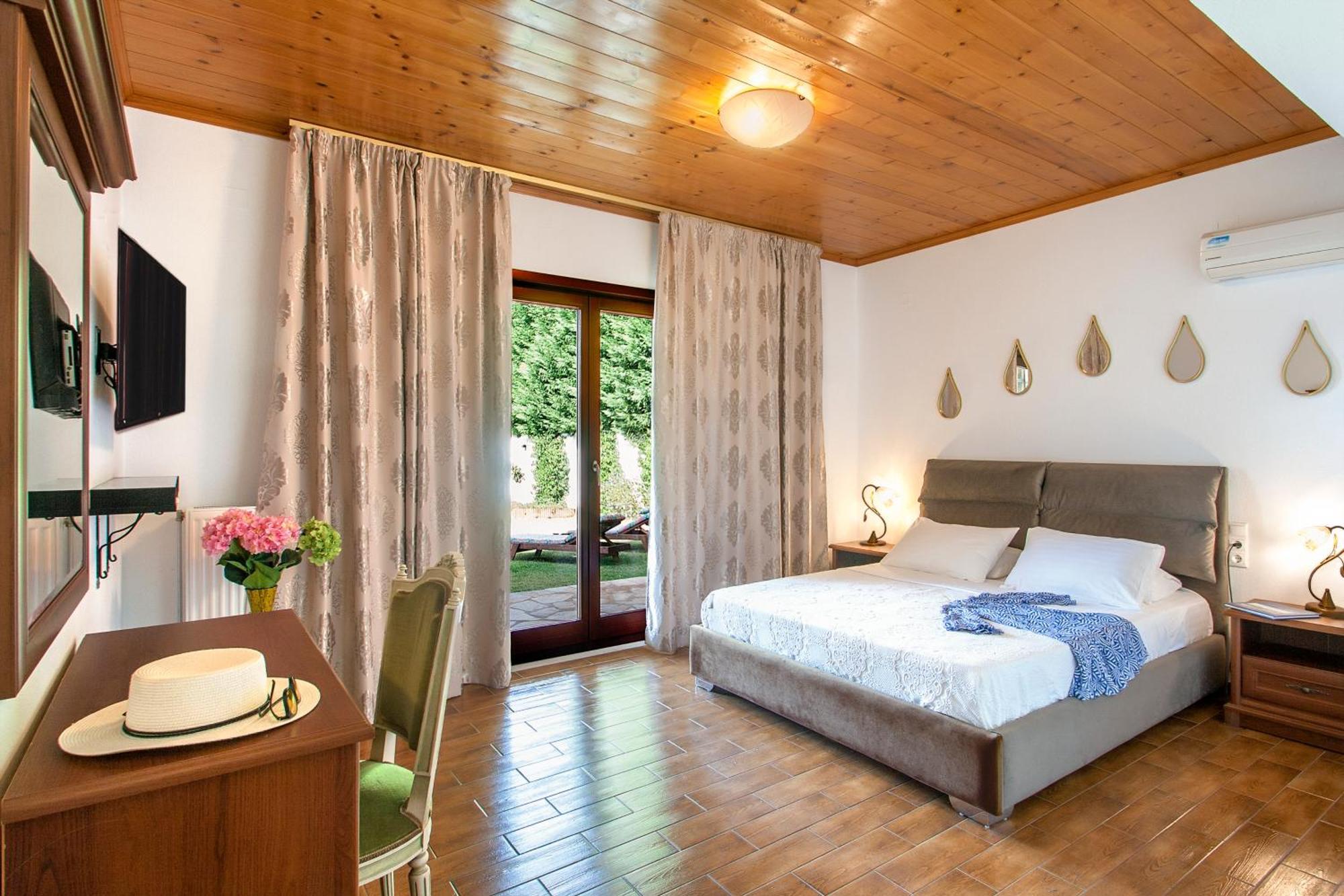 Four Seasons Kalivia (Skiathos)