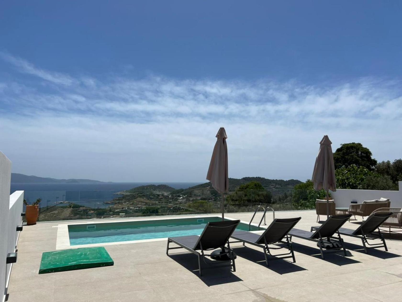 Four Seasons Vila