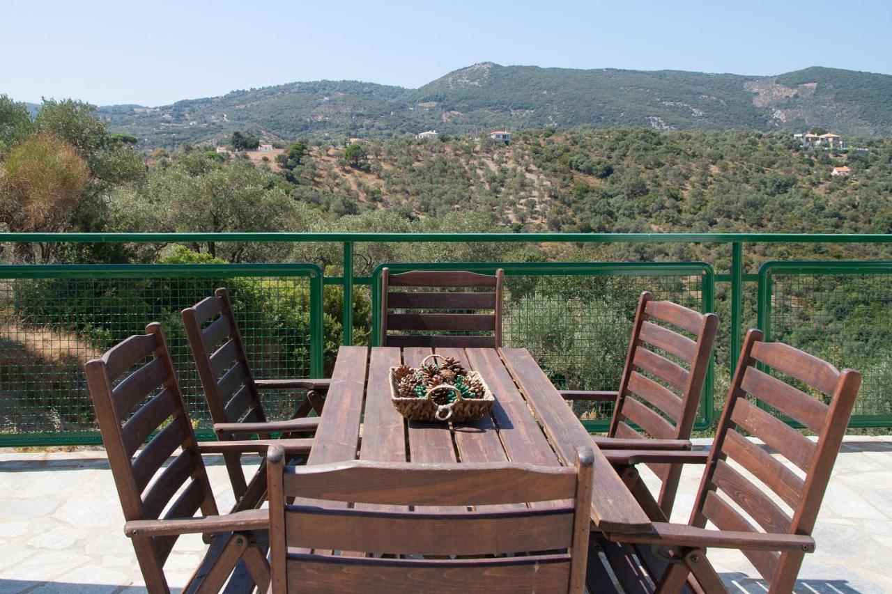 Four Seasons * Kalivia (Skiathos)