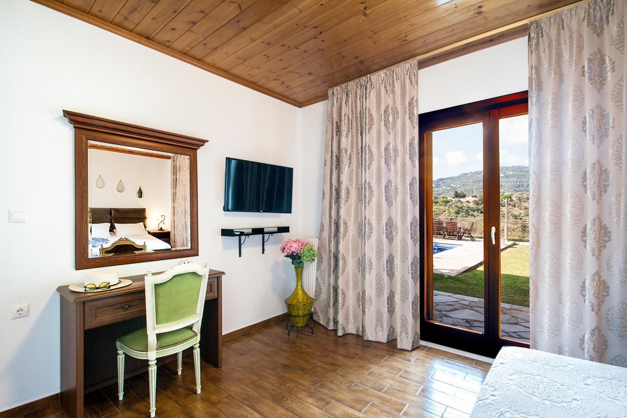 Four Seasons Villa
