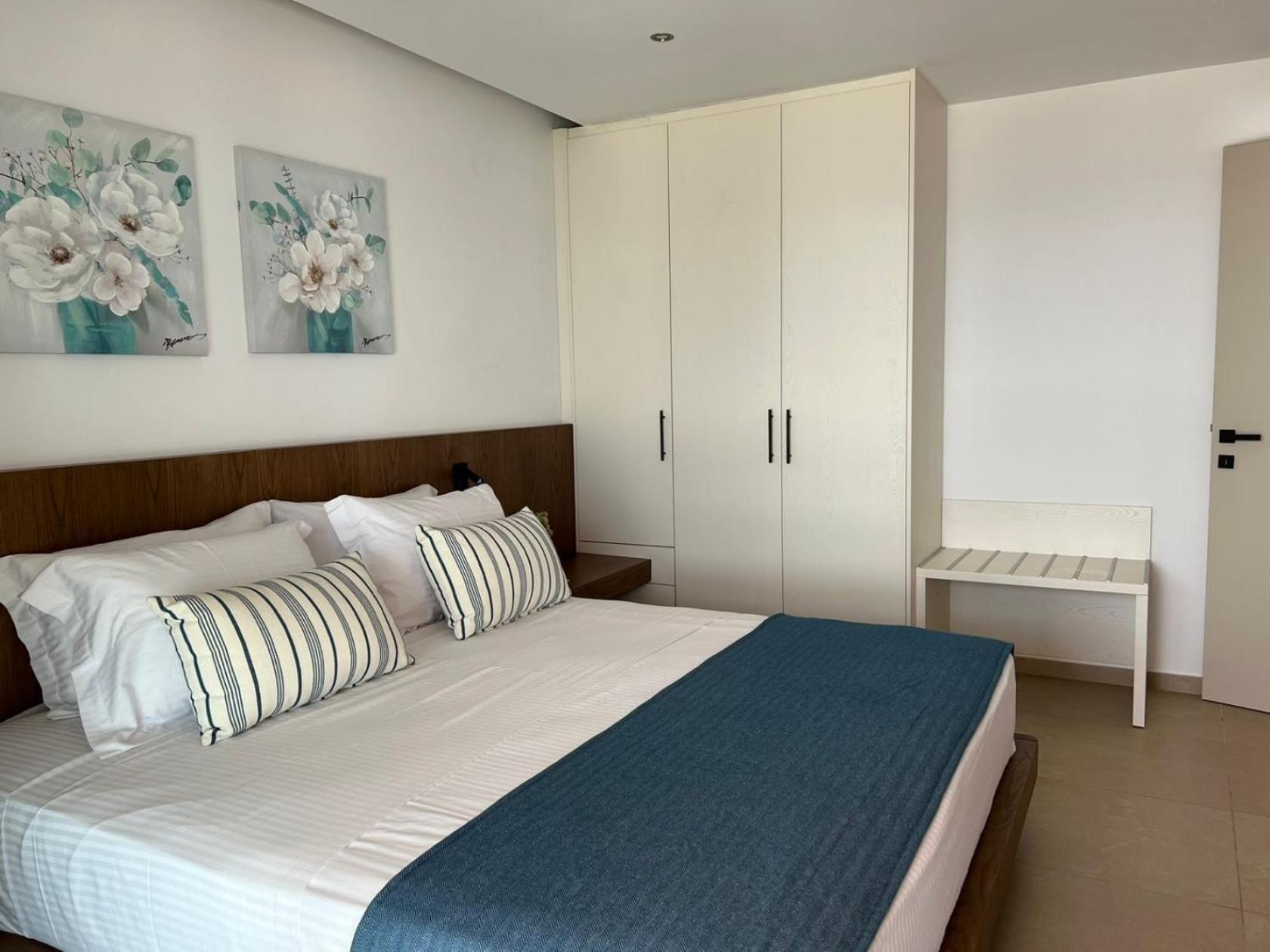 Four Seasons * Kalivia (Skiathos)